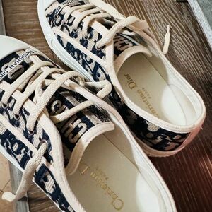 Cristian dior sneakers 6 like new